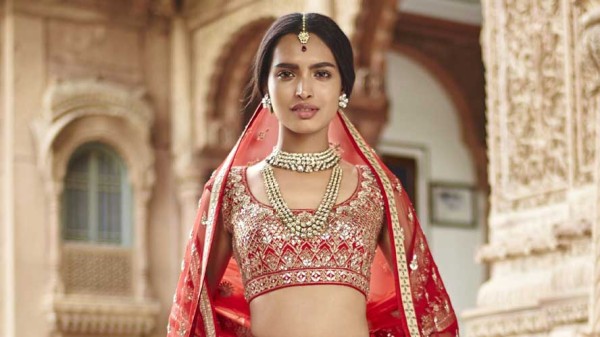 Why Are Lehenga Manufacturers in Surat the First Choice for Designers and Retailers?