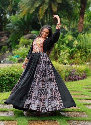 Long Kurti Manufacturers in Surat