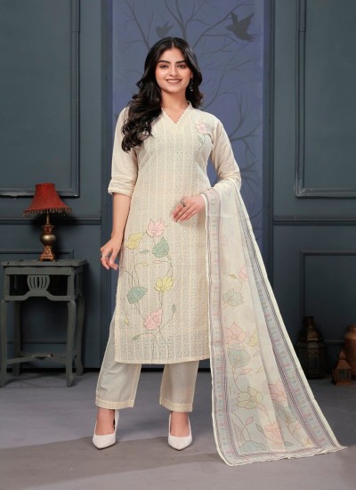 Beautiful Chikan Kari Kurti with Intricate Handwork in Premium Fabrics Perfect for Office Parties and Festivals in Philippines