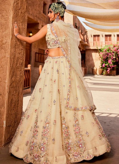 Best Embroidered Lehenga Supplier and Dealer for Wholesale Bulk Orders in Surat