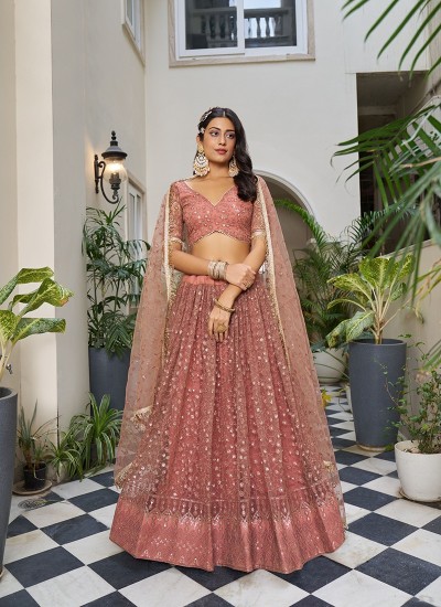 Buy Designer Lehengas in Bulk for Ethnicwear Stores and Boutiques in Surat