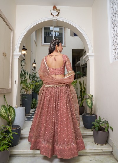 Buy Designer Lehengas in Bulk for Ethnicwear Stores and Boutiques in Surat