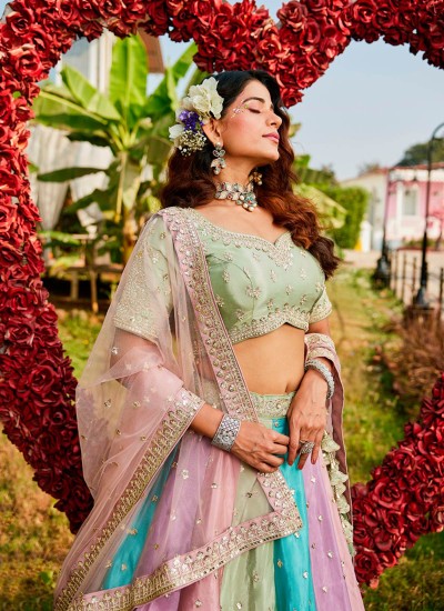 Designer Party Wear Lehenga for Resellers Wholesale Deals in Surat