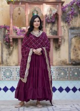 Elegant Party and Wedding Gowns in Bulk at Affordable Rates