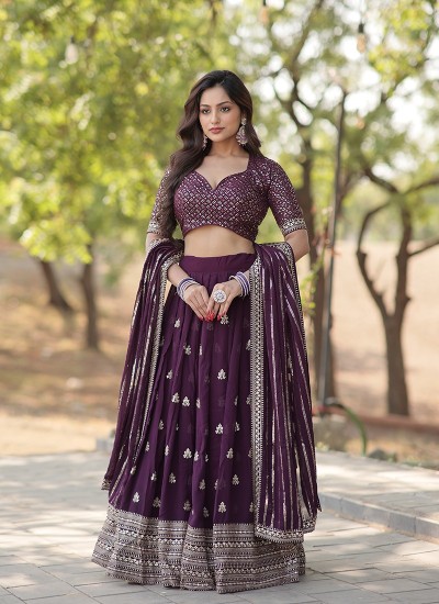 Exclusive Designer Lehengas in Bulk for Resellers and Fashion Boutiques in Surat