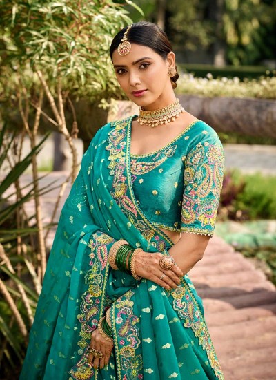 Export Quality Banarasi Lehengas Online for International Boutiques and Retailers in Philippines