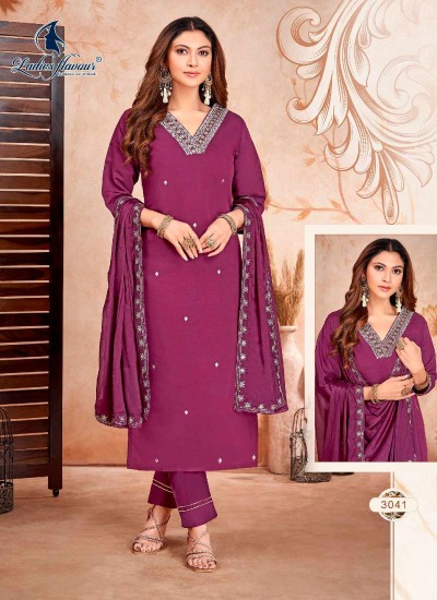 Exquisite Lakhnavi Work Kurti with Authentic Chikankari Embroidery for Ethnic Elegance in Surat