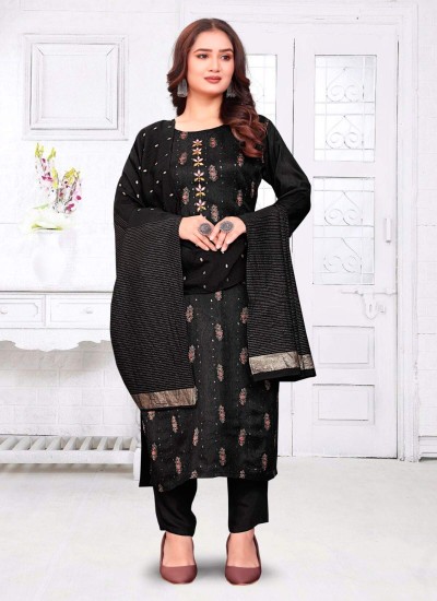 Fashion Forward Fancy Kurti with Bold Colors and Eye Catching Designs for Everyday Wear in Surat