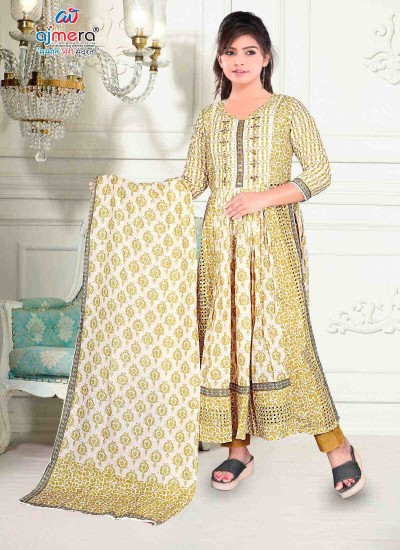 Stylish Nayra Cut Kurti in Georgette and Cotton for Casual and Semi Formal Occasions in Surat