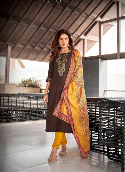 Traditional Artisan Kurti Delicate Handwork Soft Cotton Luxurious Silk for Special Occasions in Surat