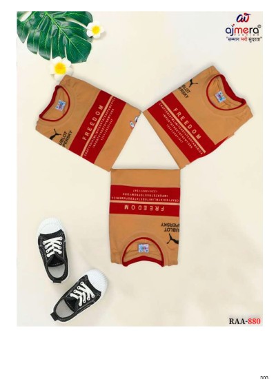 Wholesale Kids Sports Shorts in Quick Dry Polyester and Cotton Blend with Elastic Waist in Surat
